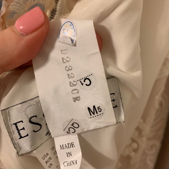 Essense of Australia wedding dress - Picture 5 of 7